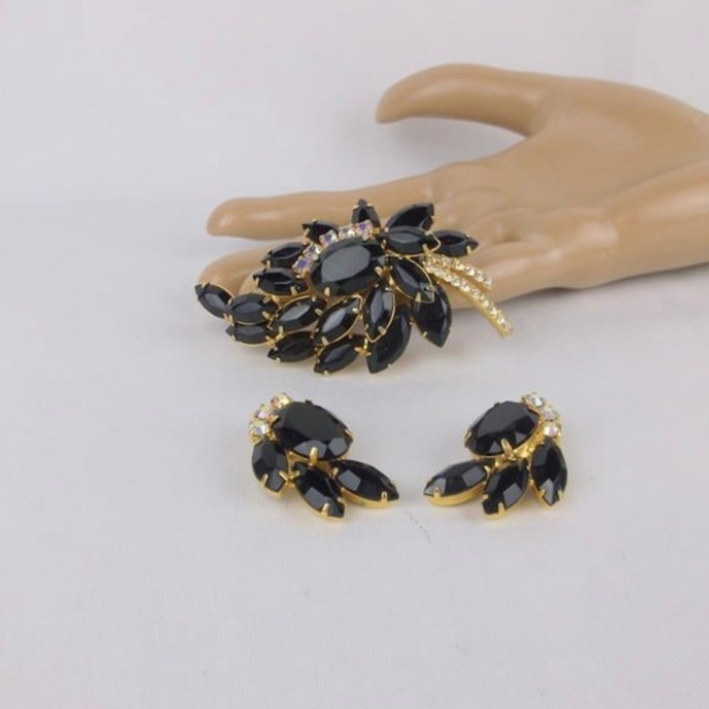 Vintage 1960s Juliana Rhinestone‎ Brooch & Earrings Set